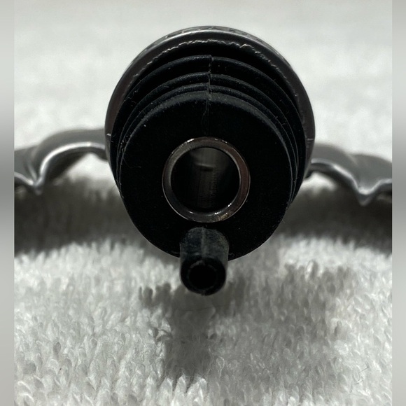 BACARDI RUM Solid Peter BAT Halloween Spooky Liquor Pourer Spout Dispenser - Picture 5 of 8